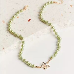 NWOT Urban Outfitters Dolly Pearl Charm Necklace